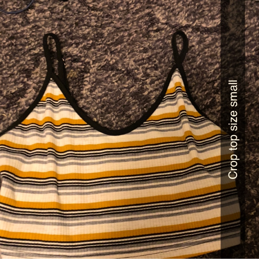 6 cute crop tops all barely worn and in great condition!!